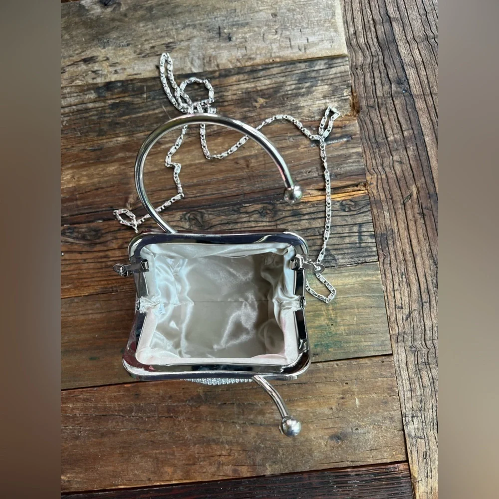 Evening purse bag Metallic Silver Crotchet Shoulder/Satchel (PB1)